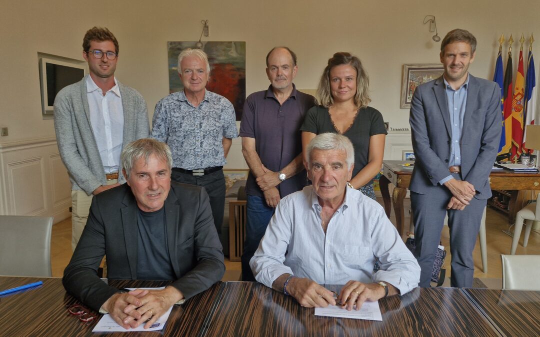 Hélios Tarbes : bientôt, une nouvelle société tarbaise d’investissement locale dans la production d’énergie photovoltaïque, dont la ville sera l’actionnaire majoritaire (51%) avec la SEM Ha-Py Energie, créée par le SDE65 et le CD65